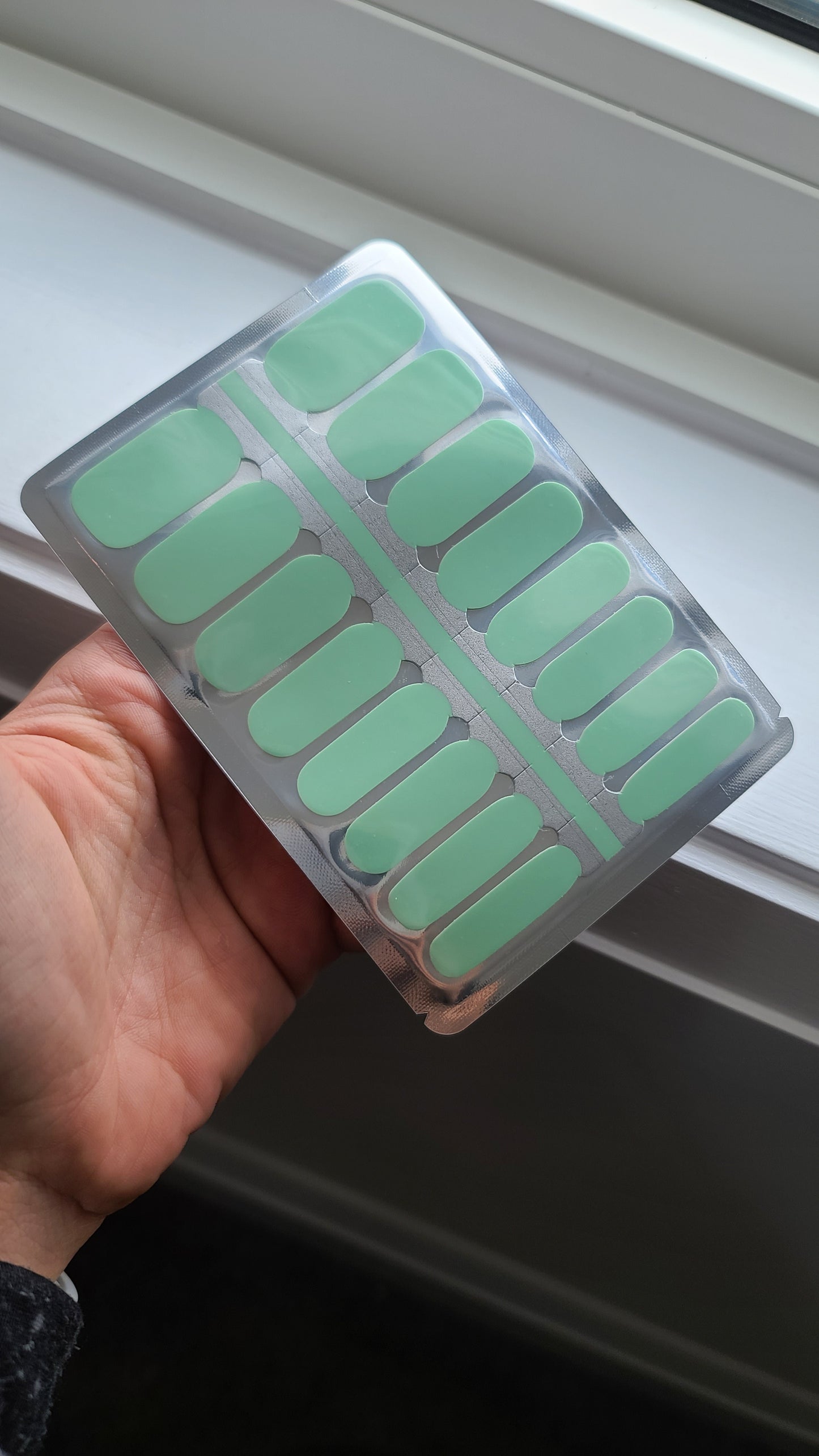 Black Mint Light Green Solid Color