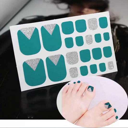 Black Aqua Green and Silver Glitter Toe Nails