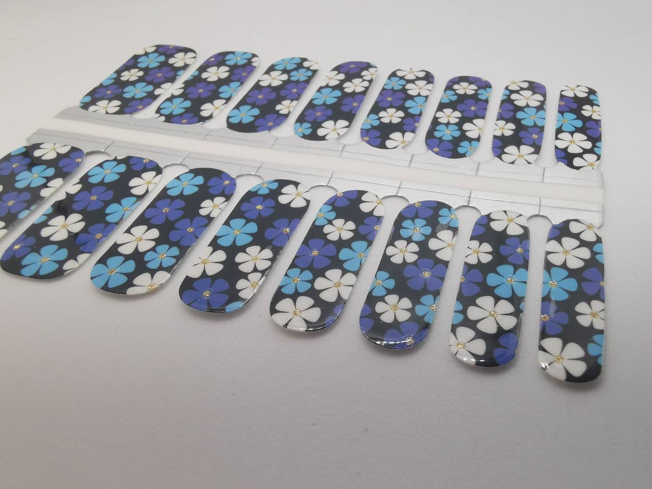 Dark Gray Navy and Baby Blue White Flowers with Gold Glitter Middles
