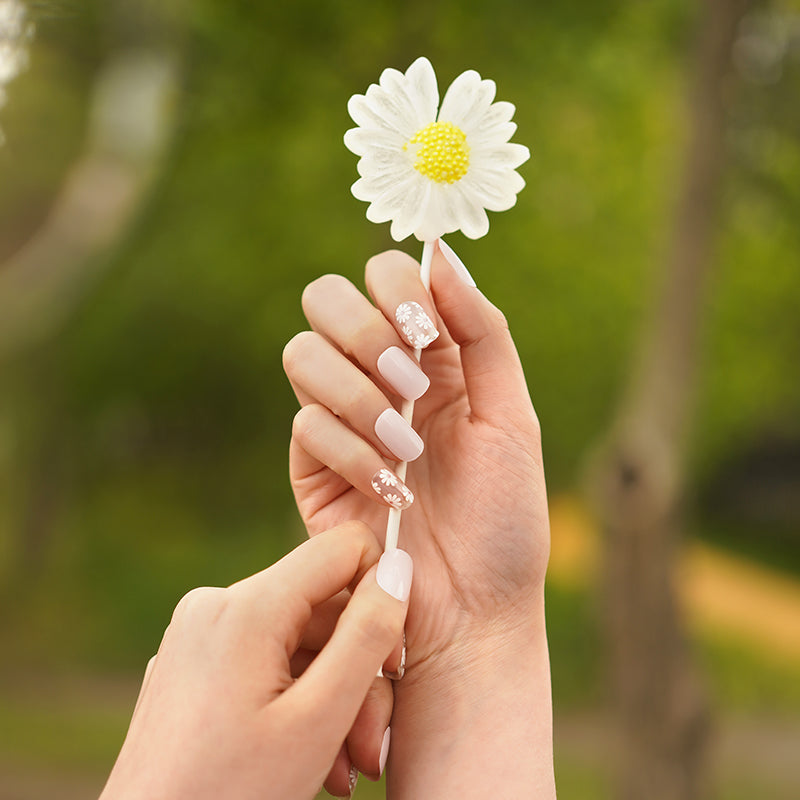 Semi-Cured Gel Nail Wraps - Soft Daisy