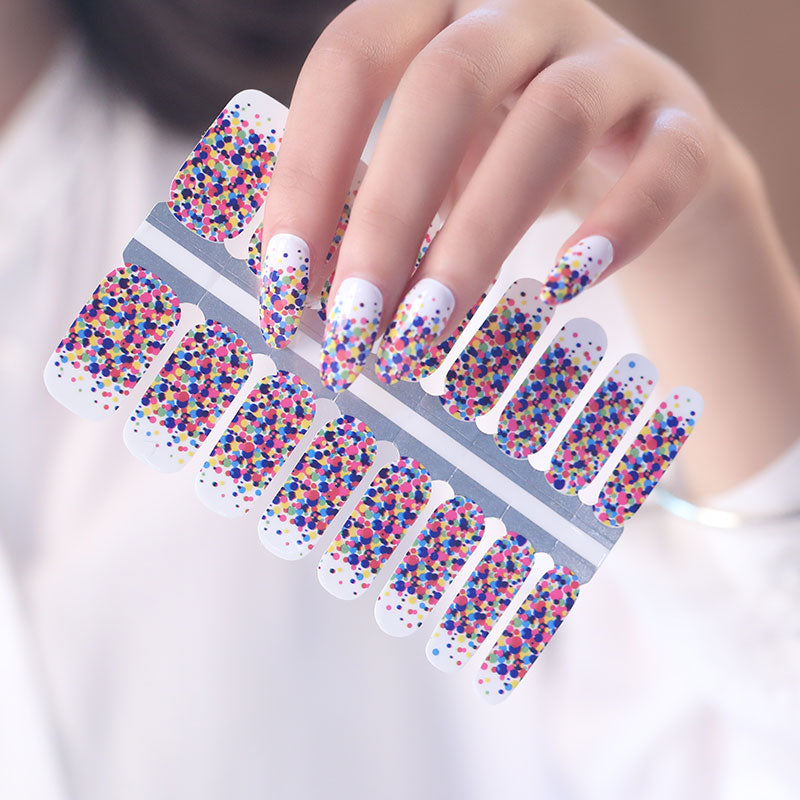 Confettis d'anniversaire avec Shimmer French Manucure Jaune Bleu Rose