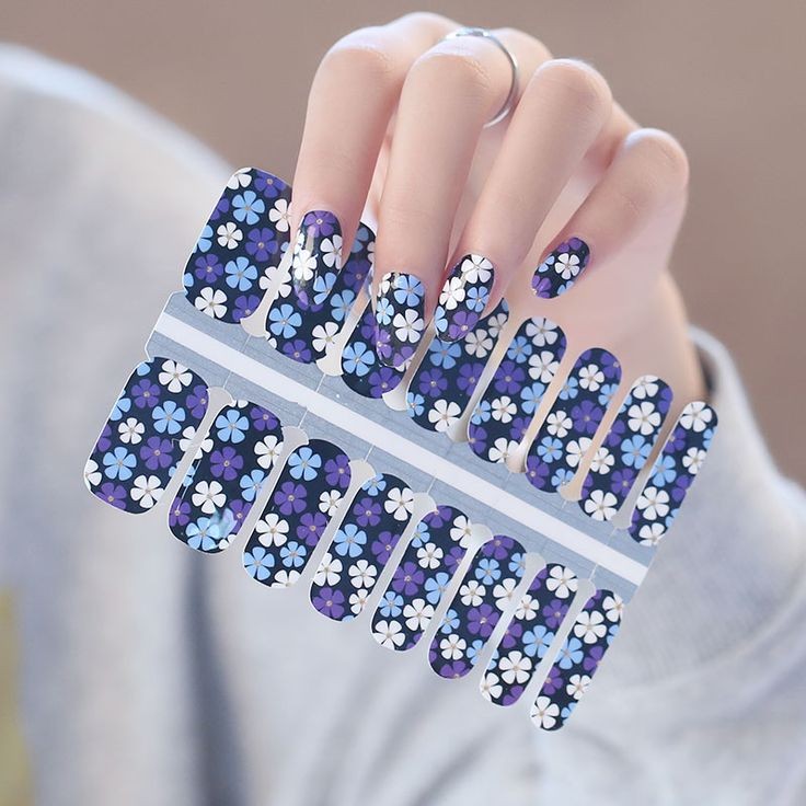 Gray Navy and Baby Blue White Flowers with Gold Glitter Middles