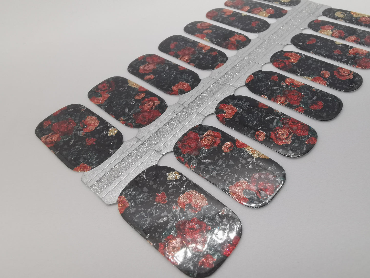 Gray Glitter Black Background and Red and Beige Roses Flowers