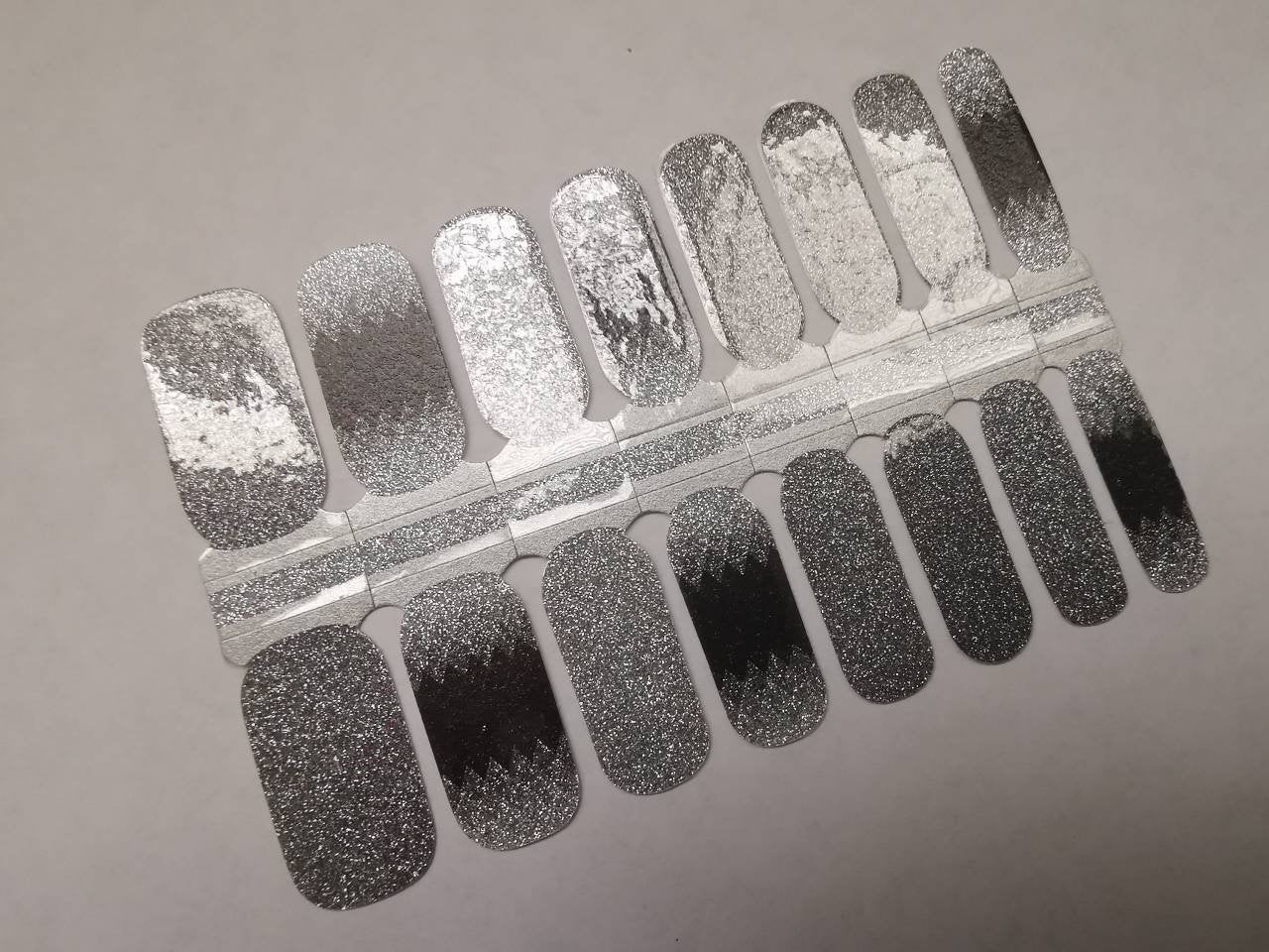 Dark Gray Black and Grey Silver Glitter with Triangle Ombre Gradient